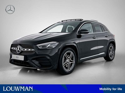 Mercedes-Benz GLA GLA 180 Business Solution AMG 13