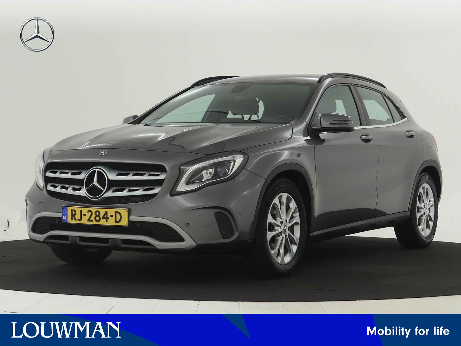 Mercedes-Benz GLA 180 Business Solution