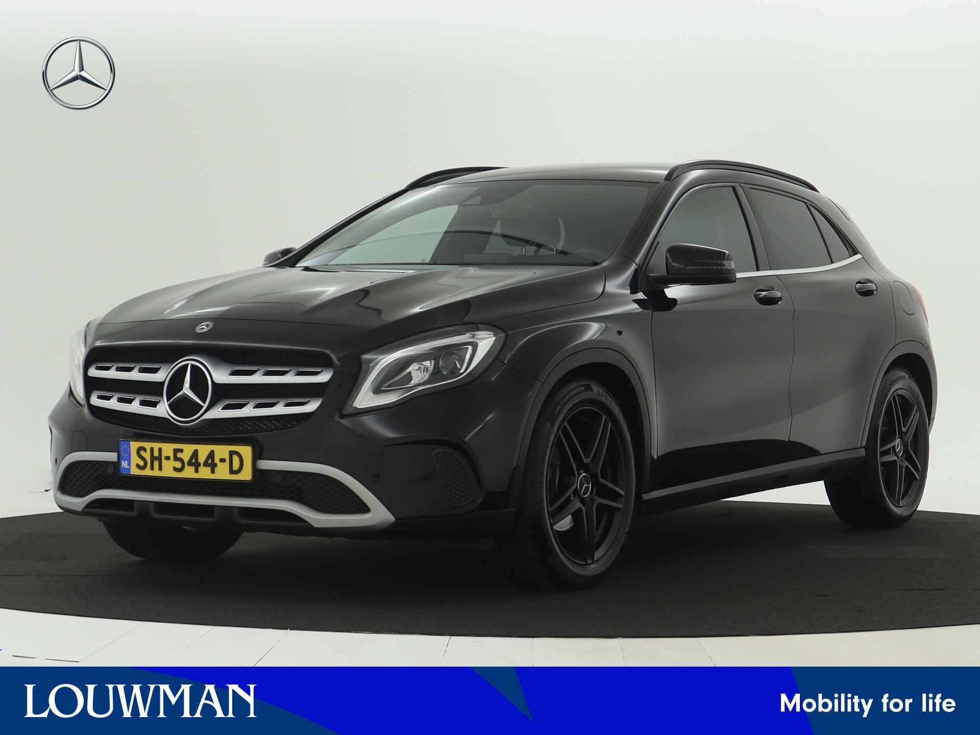 Mercedes-Benz GLA 180 Business Solution